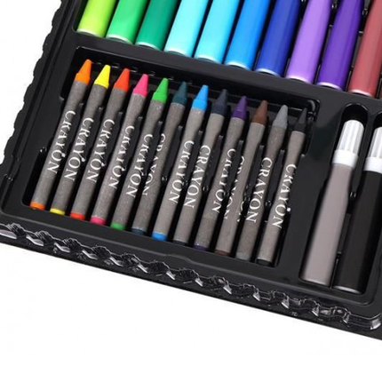 Tegne-og malesæt bestående af 86dele