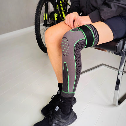 Langt Knæbind m. strop